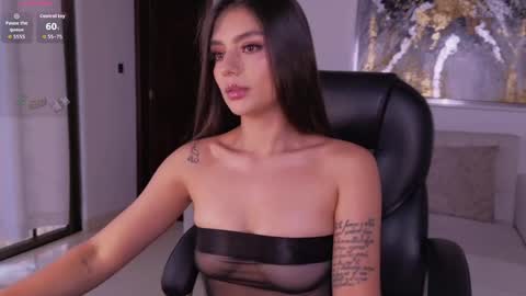 Juliette Moreau online show from June 2026 07:51:02 PM