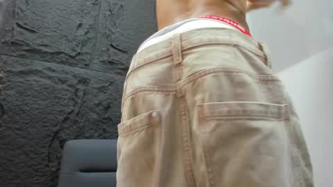 Snapshot of julii_rico chatting on April 2026 12:54:02 PM JULI online show from April 2026 12:54:02 PM