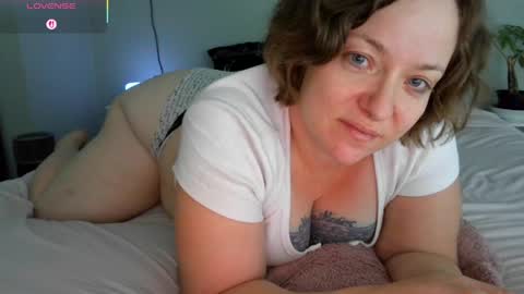 Juli Monroe online show from May 2026 04:51:02 AM