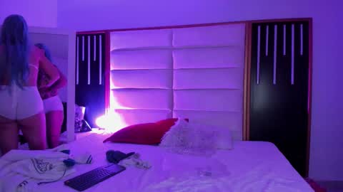 Snapshot of julimonroe19 chatting on February 2026 01:10:01 PM Juli online show from February 2026 01:10:01 PM