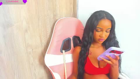 Snapshot of julitpink chatting on June 2026 07:57:02 PM julitpink online show from June 2026 07:57:02 PM