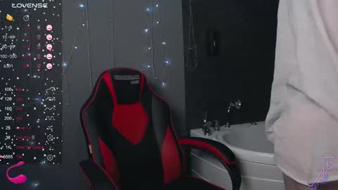 JuliyaMayers online show from January 2025 01:32:01 AM