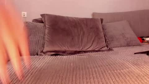 Snapshot of jullia_moor chatting on September 2025 02:33:01 AM jullia_moor online show from September 2025 02:33:01 AM