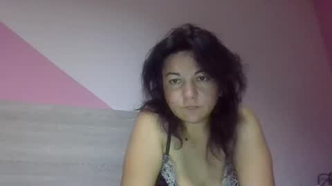 Snapshot of jully_caitlyn chatting on October 2025 12:55:01 AM Caitlyn online show from October 2025 12:55:01 AM