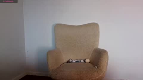 Jully online show from December 2025 11:28:02 AM