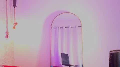 july_quinzel online show from May 2026 02:52:01 AM