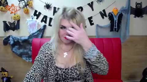 Snapshot of julya_barbi chatting on October 2025 06:25:02 PM Julya Barbi online show from October 2025 06:25:02 PM
