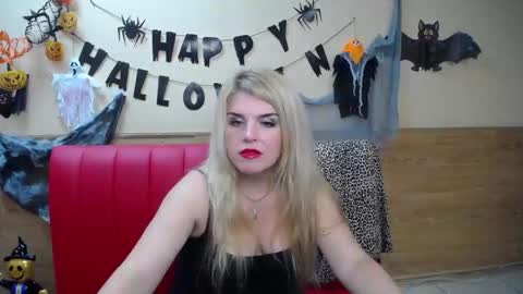 Snapshot of julya_barbi chatting on November 2025 06:47:02 AM Julya Barbi online show from November 2025 06:47:02 AM