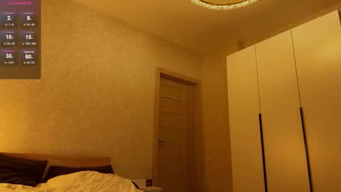 Snapshot of julya_flowerss chatting on January 2026 05:40:01 PM Hloya online show from January 2026 05:40:01 PM