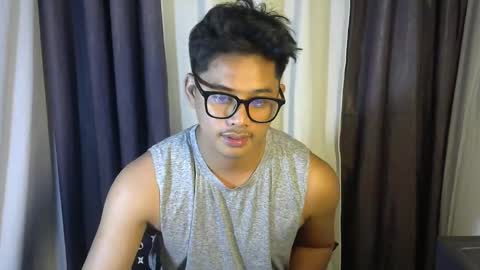 Snapshot of julz_alwayshorny chatting on October 2025 05:19:02 PM call me julz online show from October 2025 05:19:02 PM