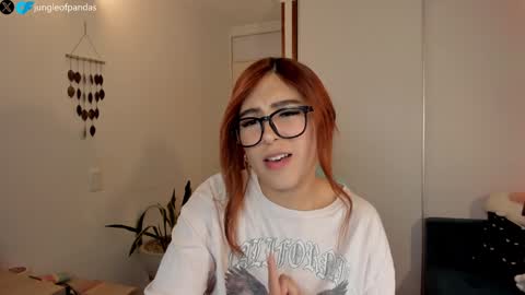 Snapshot of jungleofpandas chatting on January 2025 11:19:01 PM Call me Sussy online show from January 2025 11:19:01 PM