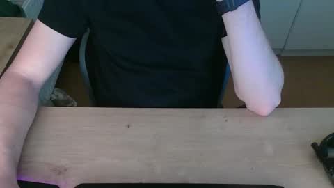 junk2711 online show from February 2026 03:52:02 PM