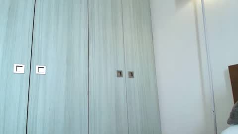 junovaughn online show from May 2026 04:09:02 AM