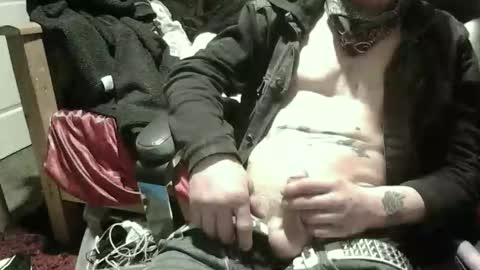 jusntym online show from April 2026 05:10:02 AM