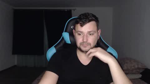 Snapshot of just_a_nice_guy_27 chatting on December 2024 06:18:02 PM Alex online show from December 2024 06:18:02 PM