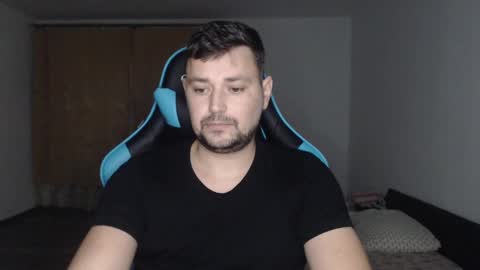 Snapshot of just_a_nice_guy_27 chatting on December 2024 05:44:02 PM Alex online show from December 2024 05:44:02 PM