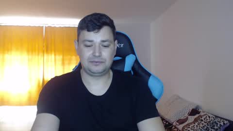 Snapshot of just_a_nice_guy_27 chatting on January 2025 11:14:01 AM Alex online show from January 2025 11:14:01 AM