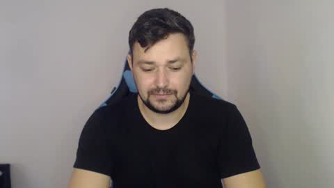 Snapshot of just_a_nice_guy_27 chatting on January 2025 11:33:02 AM Alex online show from January 2025 11:33:02 AM