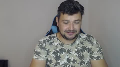 Snapshot of just_a_nice_guy_27 chatting on October 2025 11:22:01 AM Alex online show from October 2025 11:22:01 AM