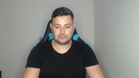 Snapshot of just_a_nice_guy_27 chatting on November 2025 11:31:02 AM Alex online show from November 2025 11:31:02 AM