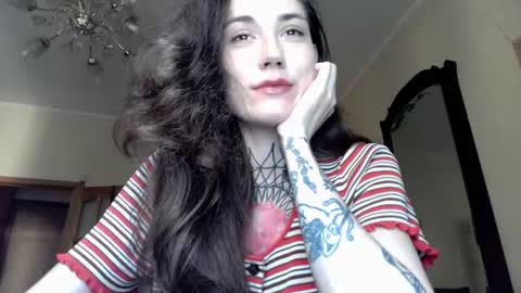 Ginger Curly online show from July 2026 09:33:01 AM