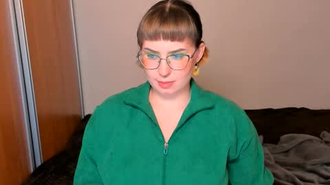 Snapshot of just_fucked chatting on September 2025 09:19:01 PM Nika and Mark online show from September 2025 09:19:01 PM