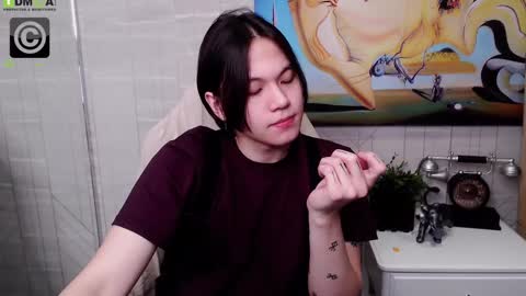 just_gay_ online show from January 2025 10:31:02 PM