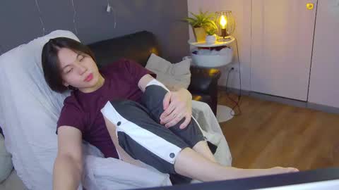 just_gay_ online show from February 2025 05:05:02 PM