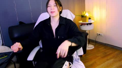 just_gay_ online show from February 2025 07:20:02 PM