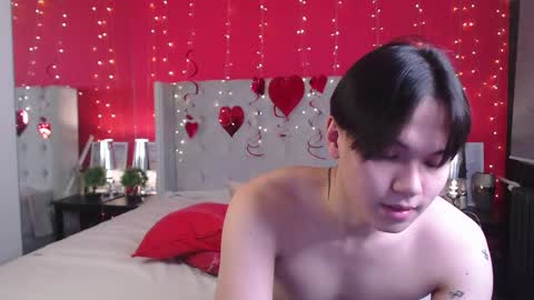 just_gay_ online show from February 2025 04:35:02 PM