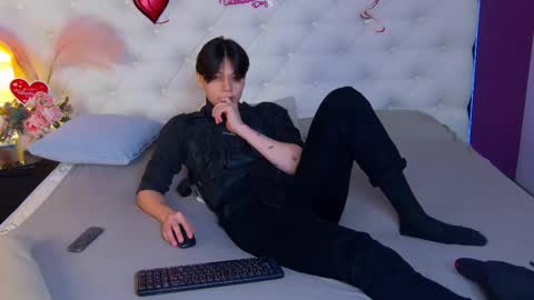 just_gay_ online show from February 2025 01:44:02 PM