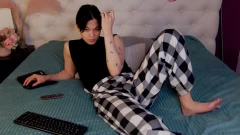 just_gay_ online show from February 2025 01:36:01 PM