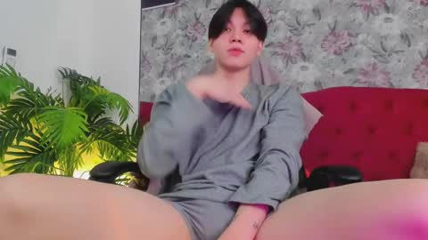 just_gay_ online show from March 2025 01:17:02 PM