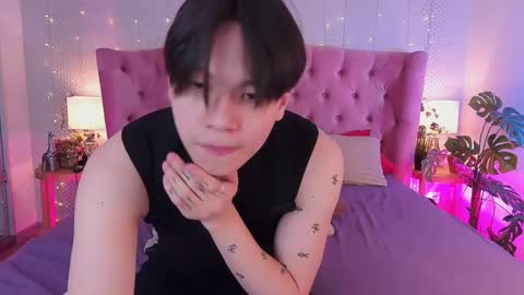 just_gay_ online show from March 2025 01:14:01 PM