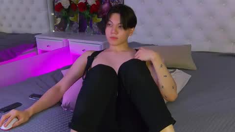 just_gay_ online show from March 2025 10:41:02 PM