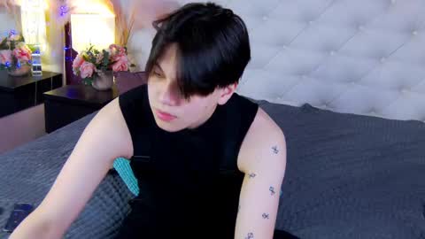 just_gay_ online show from March 2025 01:10:02 PM