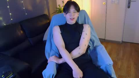 just_gay_ online show from March 2025 01:23:02 PM