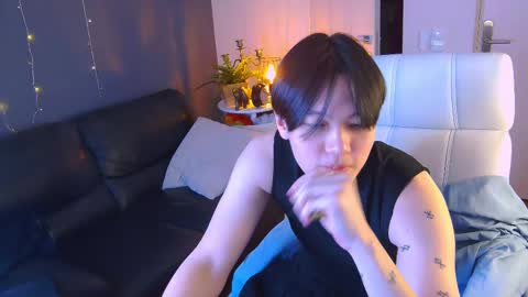 just_gay_ online show from March 2025 04:29:02 PM