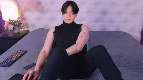 just_gay_ online show from March 2025 01:08:01 PM