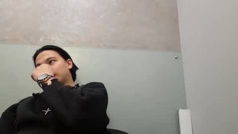 just_gay_ online show from November 2025 08:11:01 PM