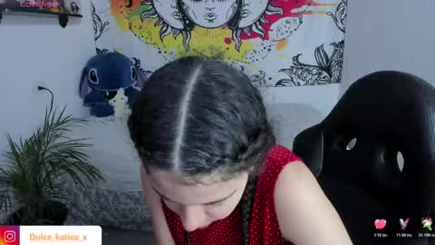 Snapshot of just_katiex chatting on November 2025 02:05:01 PM Sofia online show from November 2025 02:05:01 PM