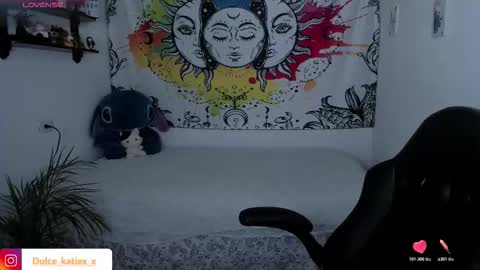 Snapshot of just_katiex chatting on November 2025 01:22:01 PM Sofia online show from November 2025 01:22:01 PM