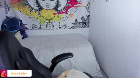 Snapshot of just_katiex chatting on February 2026 12:03:01 AM Sofia online show from February 2026 12:03:01 AM