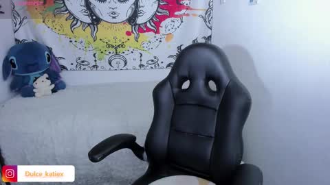 Snapshot of just_katiex chatting on February 2026 01:03:02 PM Sofia online show from February 2026 01:03:02 PM