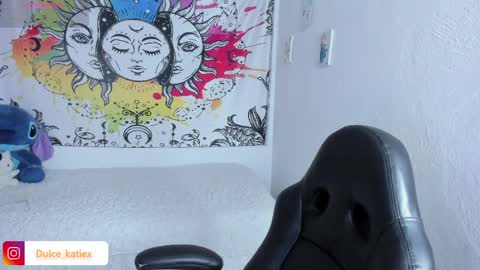 Snapshot of just_katiex chatting on April 2026 01:41:01 PM Sofia online show from April 2026 01:41:01 PM