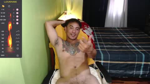 Snapshot of justcallmekarl chatting on May 2026 05:35:01 AM Karl online show from May 2026 05:35:01 AM