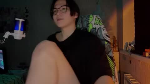 Snapshot of justgay_1 chatting on December 2024 06:12:02 PM justgay_1 online show from December 2024 06:12:02 PM