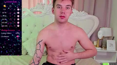 Snapshot of justin_reed chatting on September 2025 08:14:01 AM Arthur online show from September 2025 08:14:01 AM