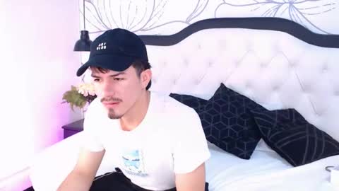 Snapshot of justin_spencer chatting on February 2026 07:54:01 PM Justin online show from February 2026 07:54:01 PM