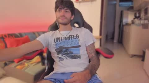 Snapshot of justin_stark1 chatting on November 2025 10:09:01 PM Diego online show from November 2025 10:09:01 PM